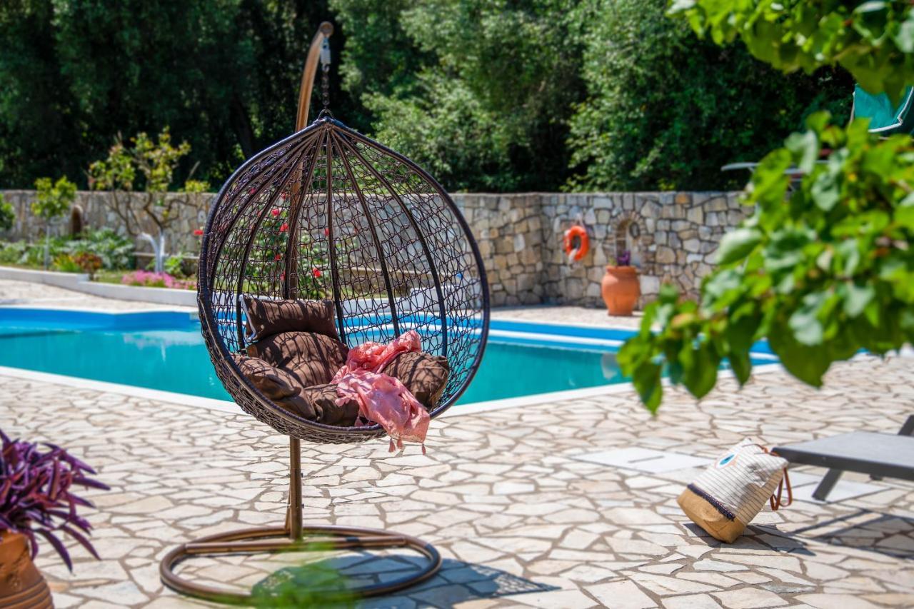 Aphrodite Studios & Apt With Pool Lákka Exteriör bild